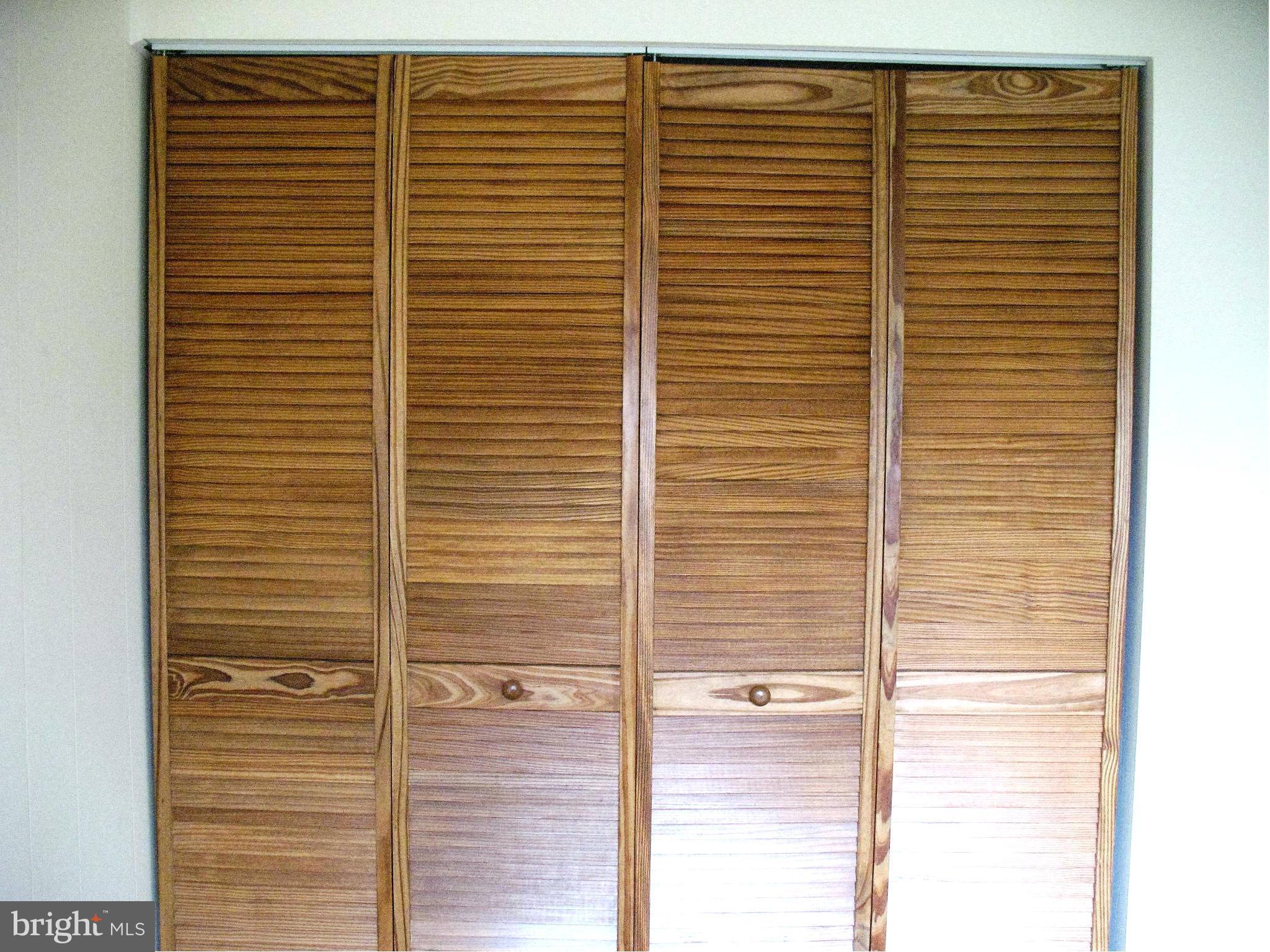 CHERRY GLEN CONDOS - Residential Lease