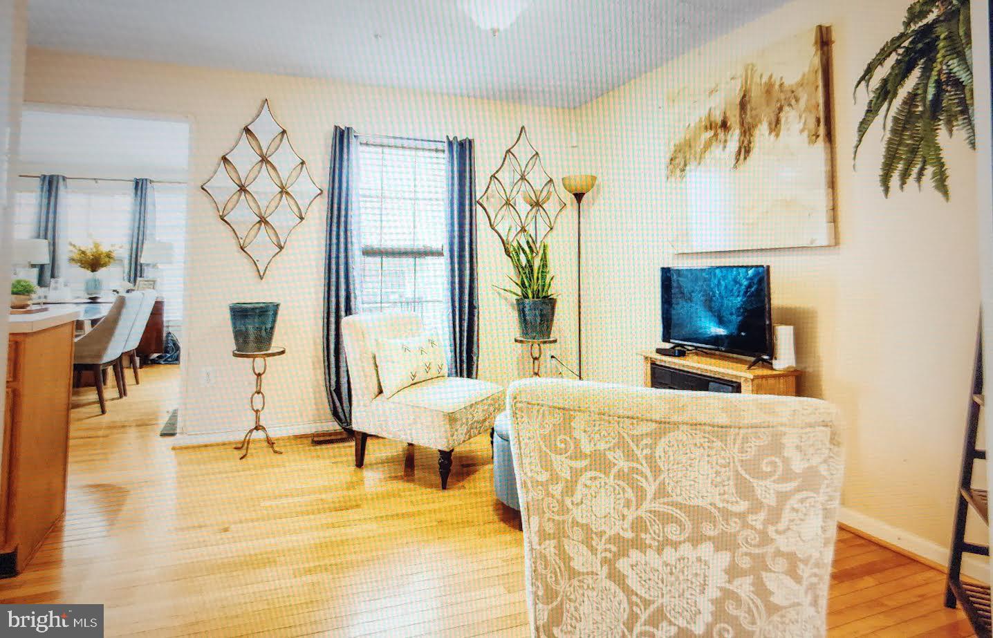 RUSSETT - Residential