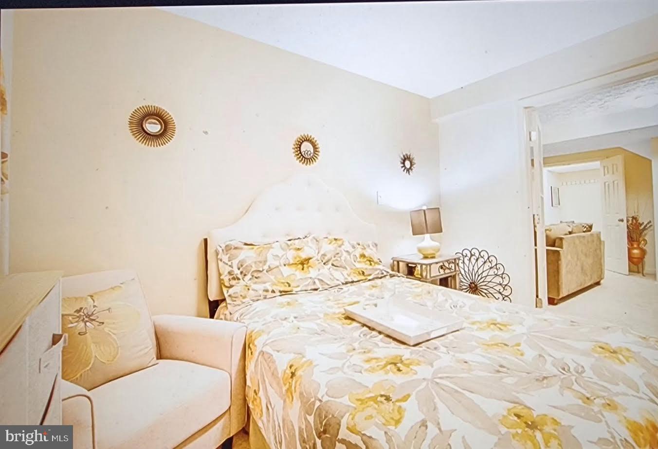 RUSSETT - Residential