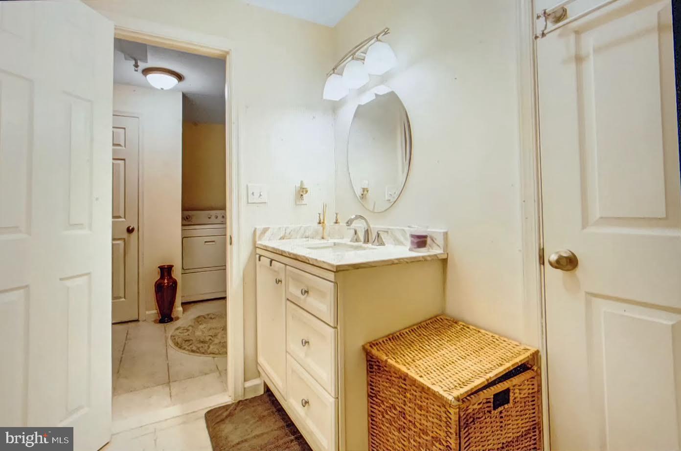 RUSSETT - Residential