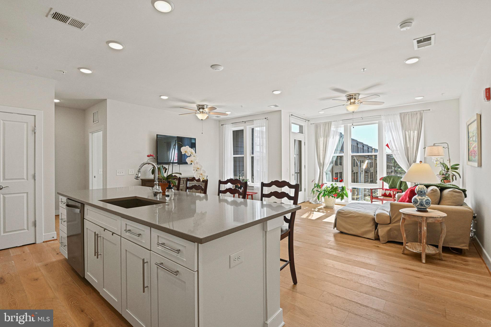 RESTON STATION - Residential