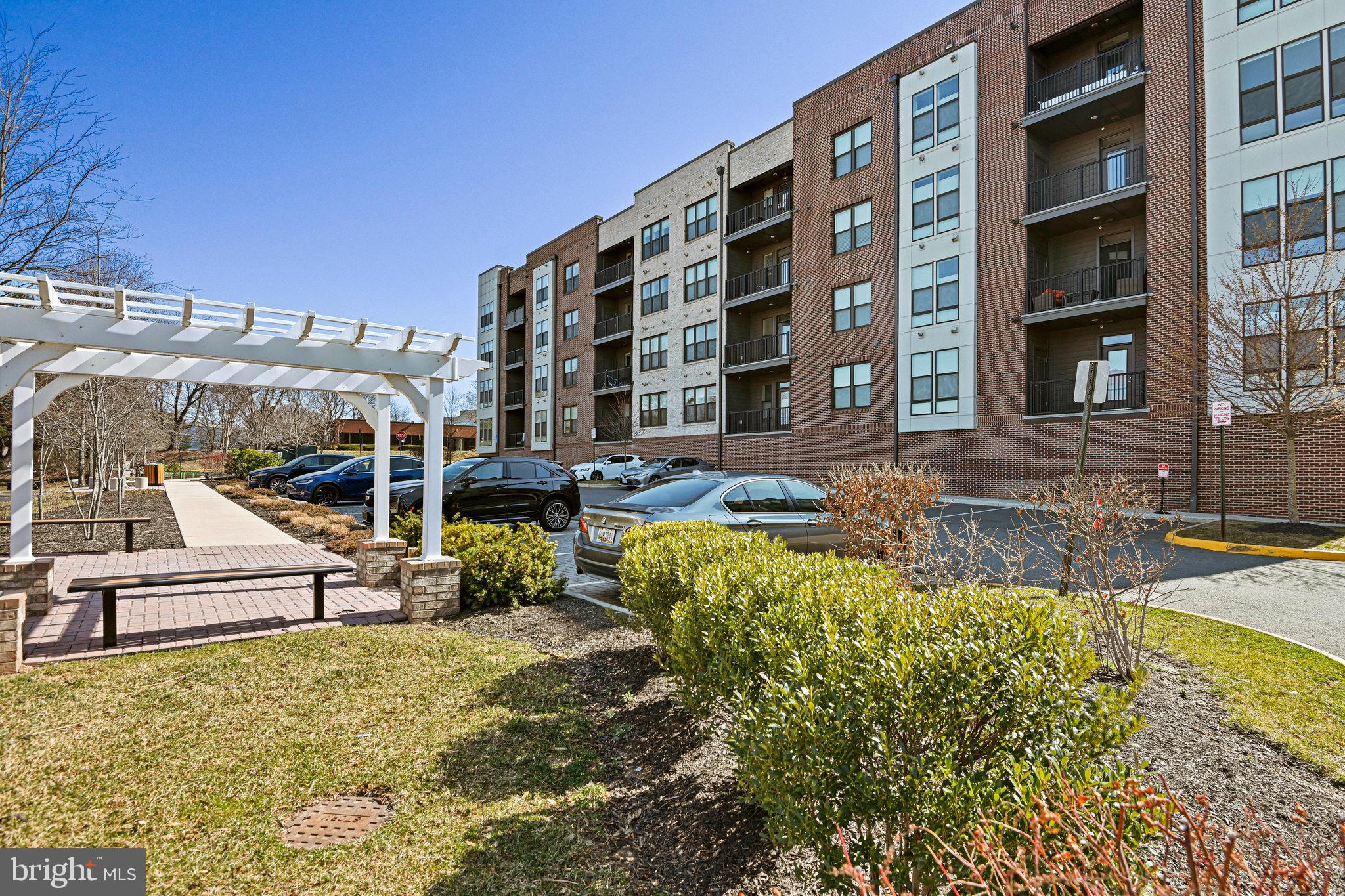RESTON STATION - Residential
