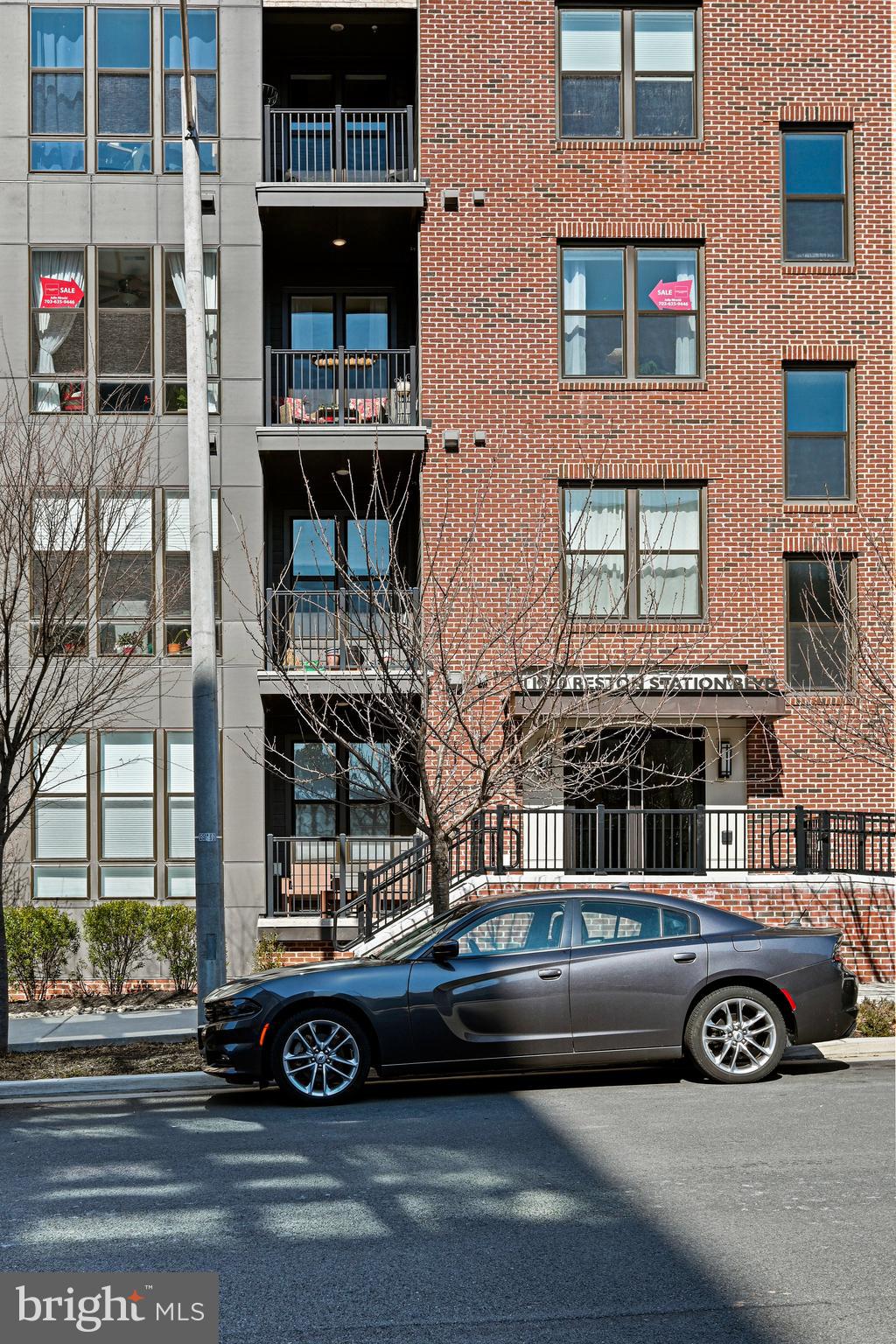 RESTON STATION - Residential