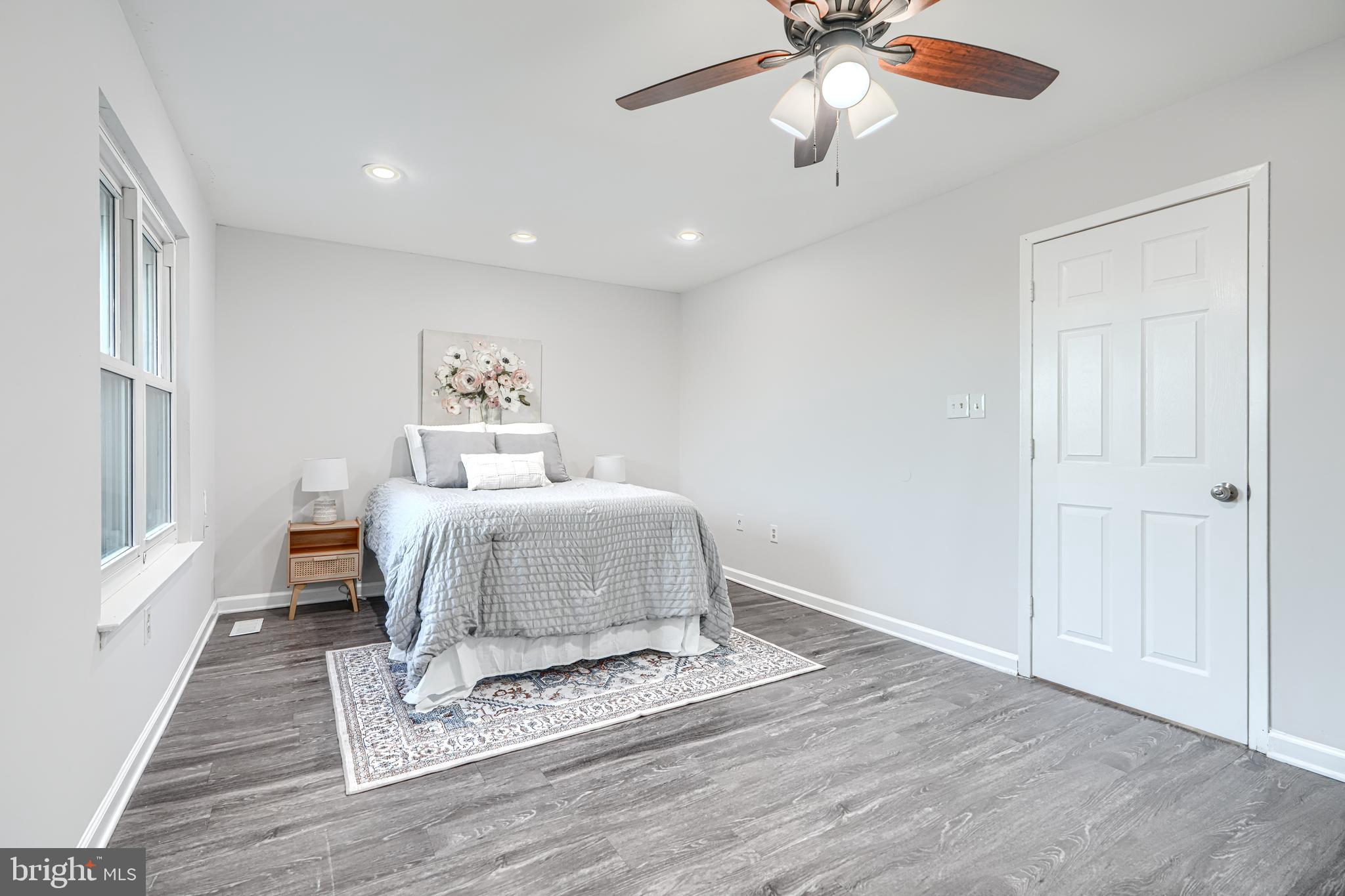 ROSEDALE - Residential