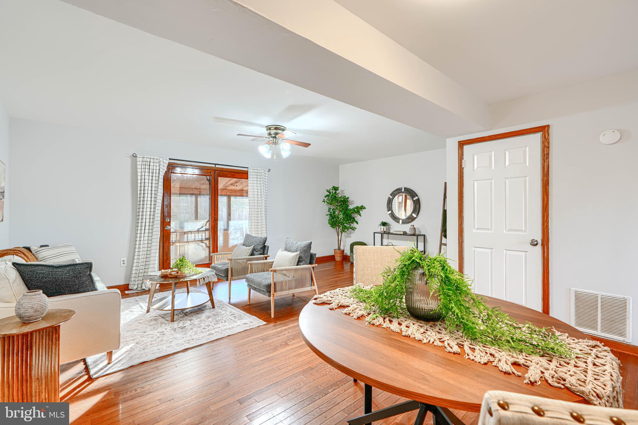 ROSEDALE - Residential