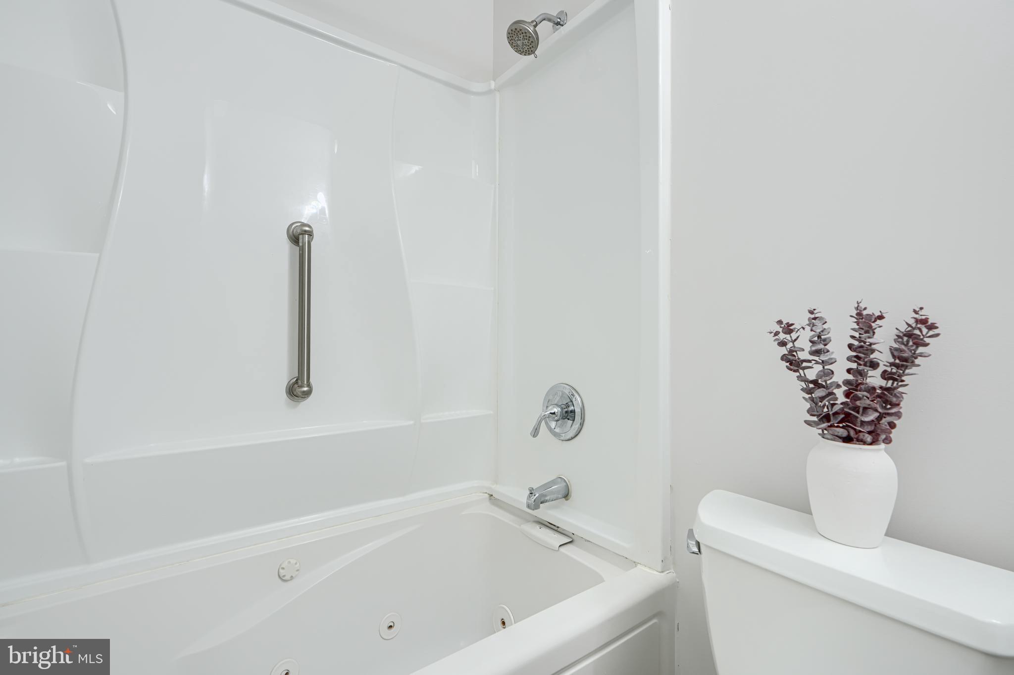 ROSEDALE - Residential