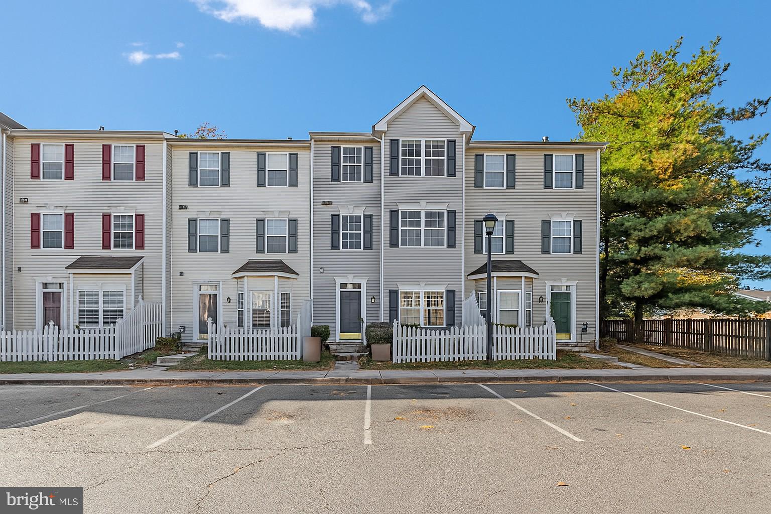 ASBURY WOODS - Residential