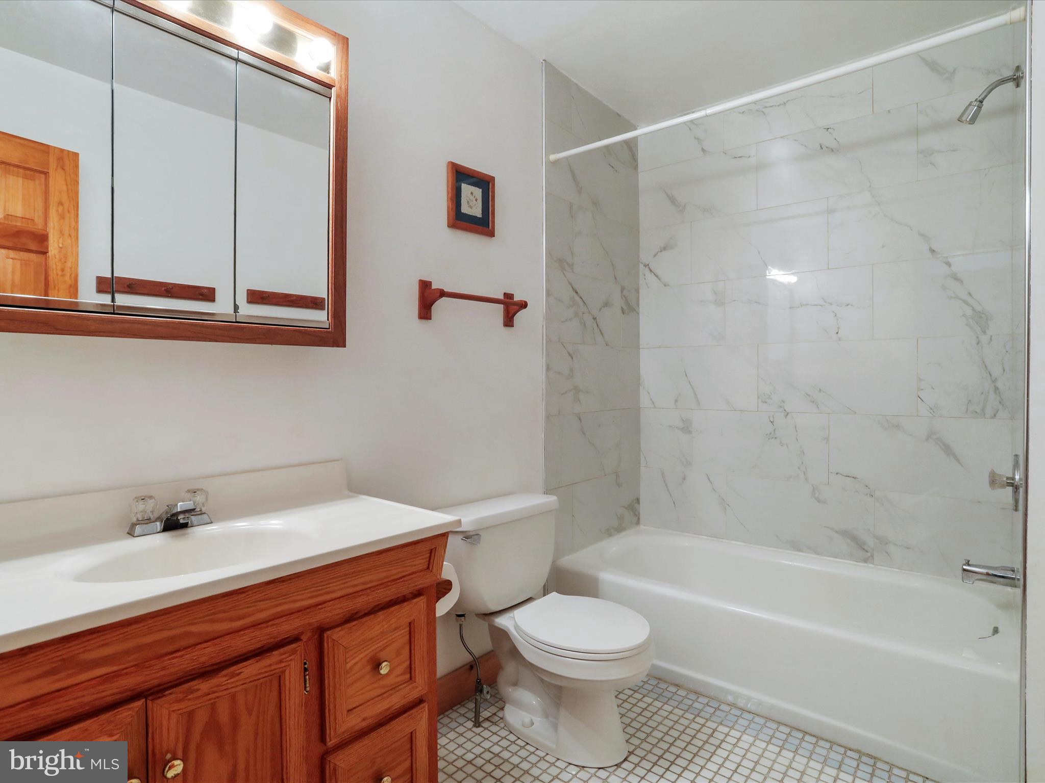 EAGLE BAY PROPERTIES - Residential