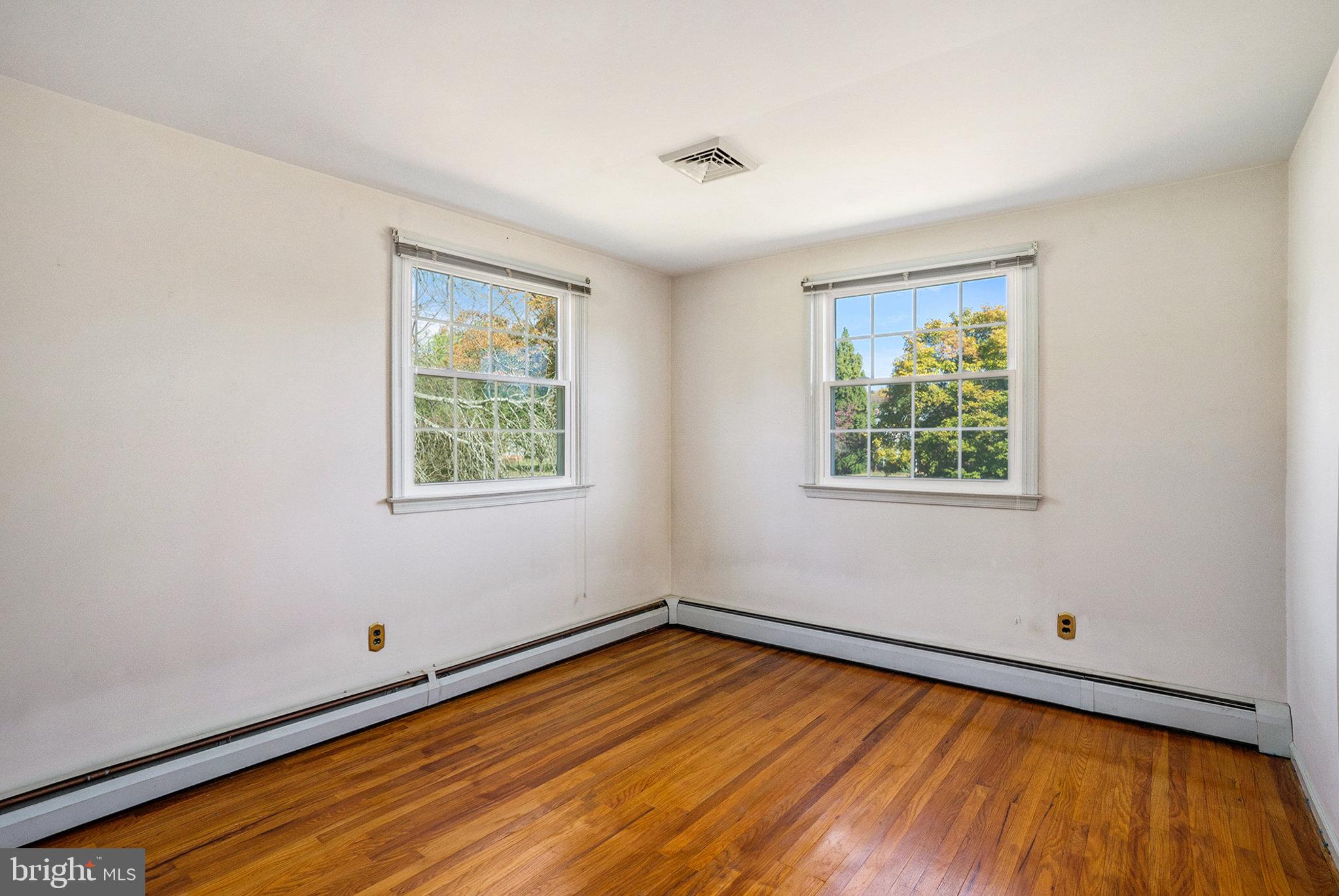 THORNBURY - Residential