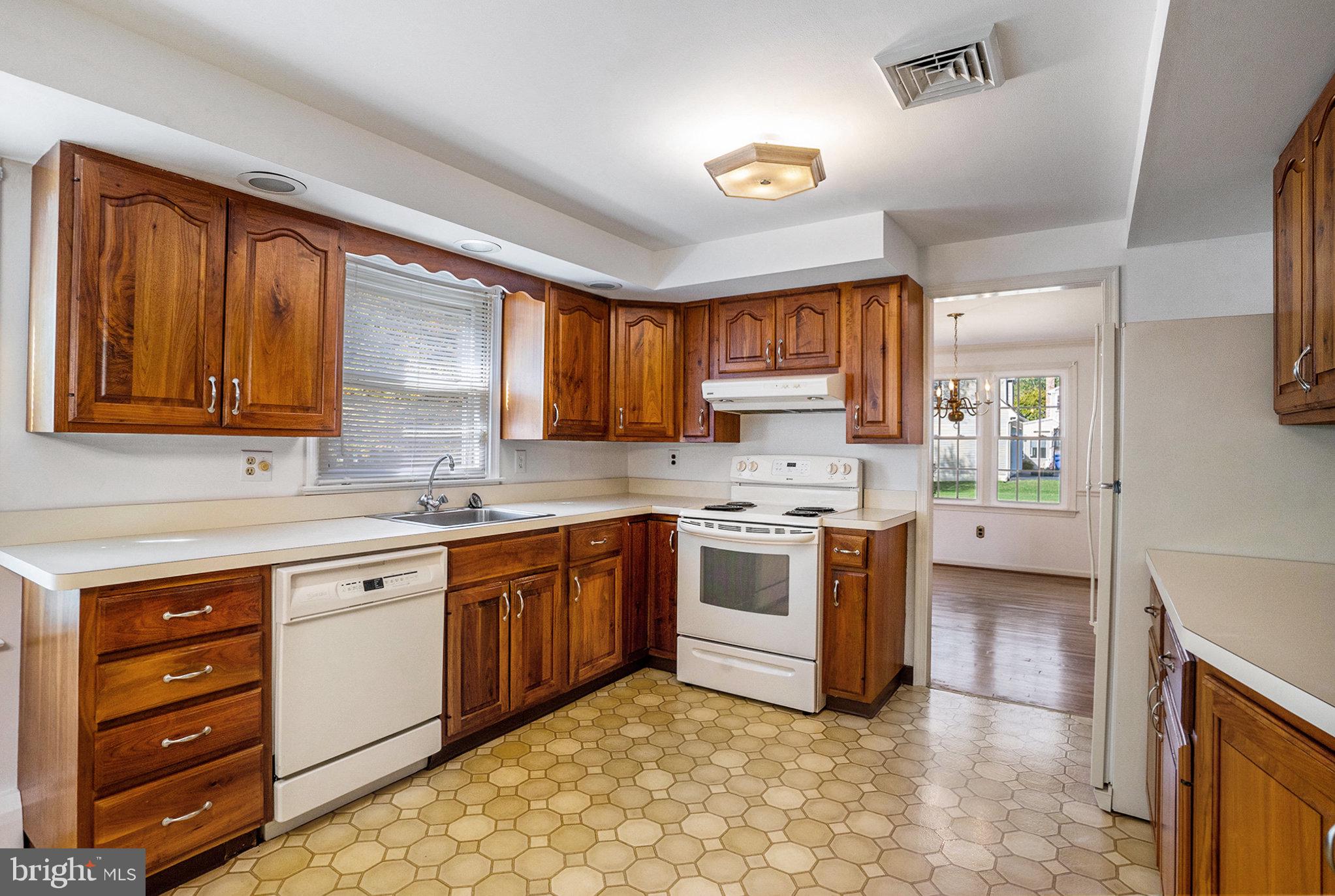 THORNBURY - Residential