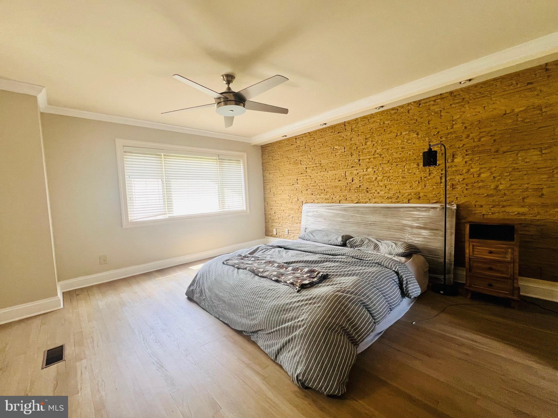 NORWOOD ESTATES - Residential Lease