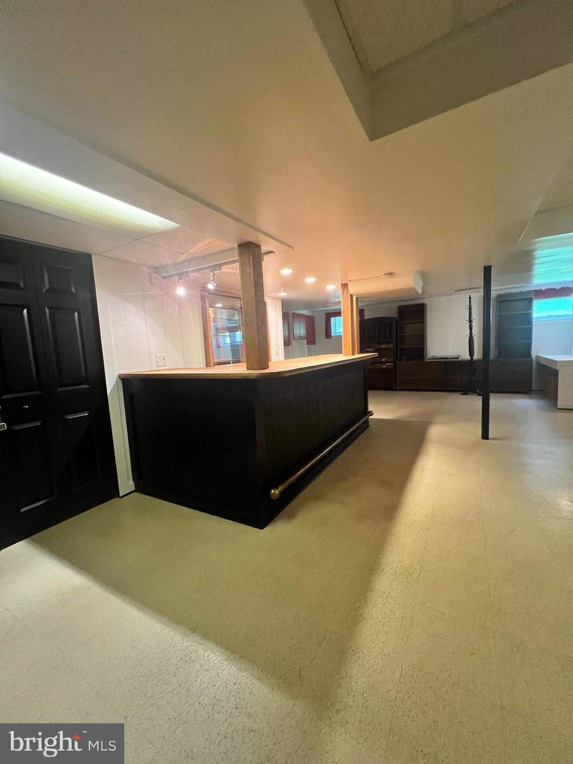 NORWOOD ESTATES - Residential Lease