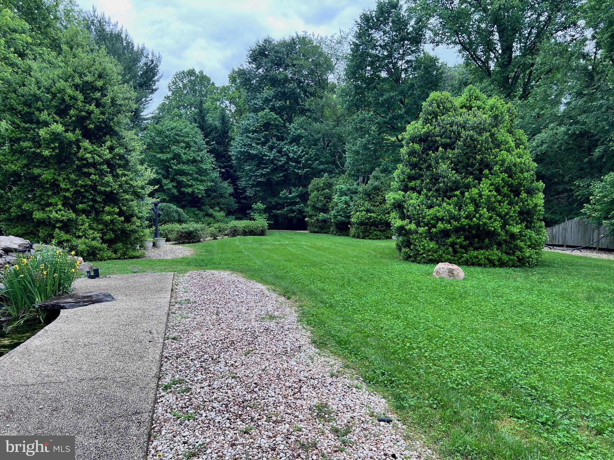 NORWOOD ESTATES - Residential Lease