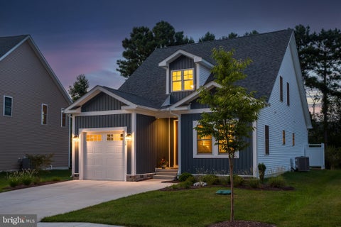 Featured picture for the property DESU2068720