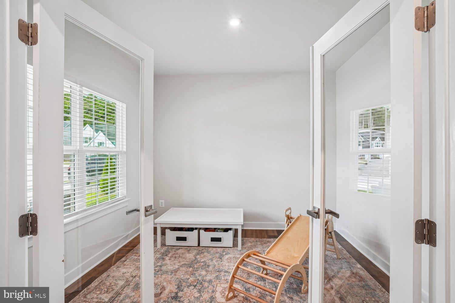 242 PERRYS RETREAT BOULEVARD