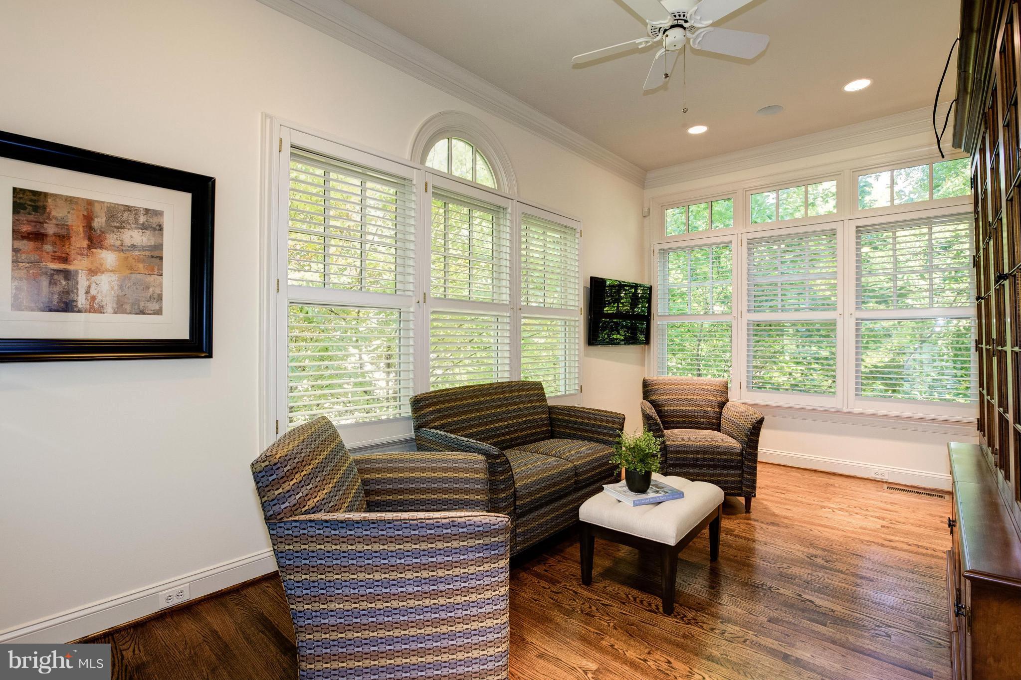 WOODMONT - Residential