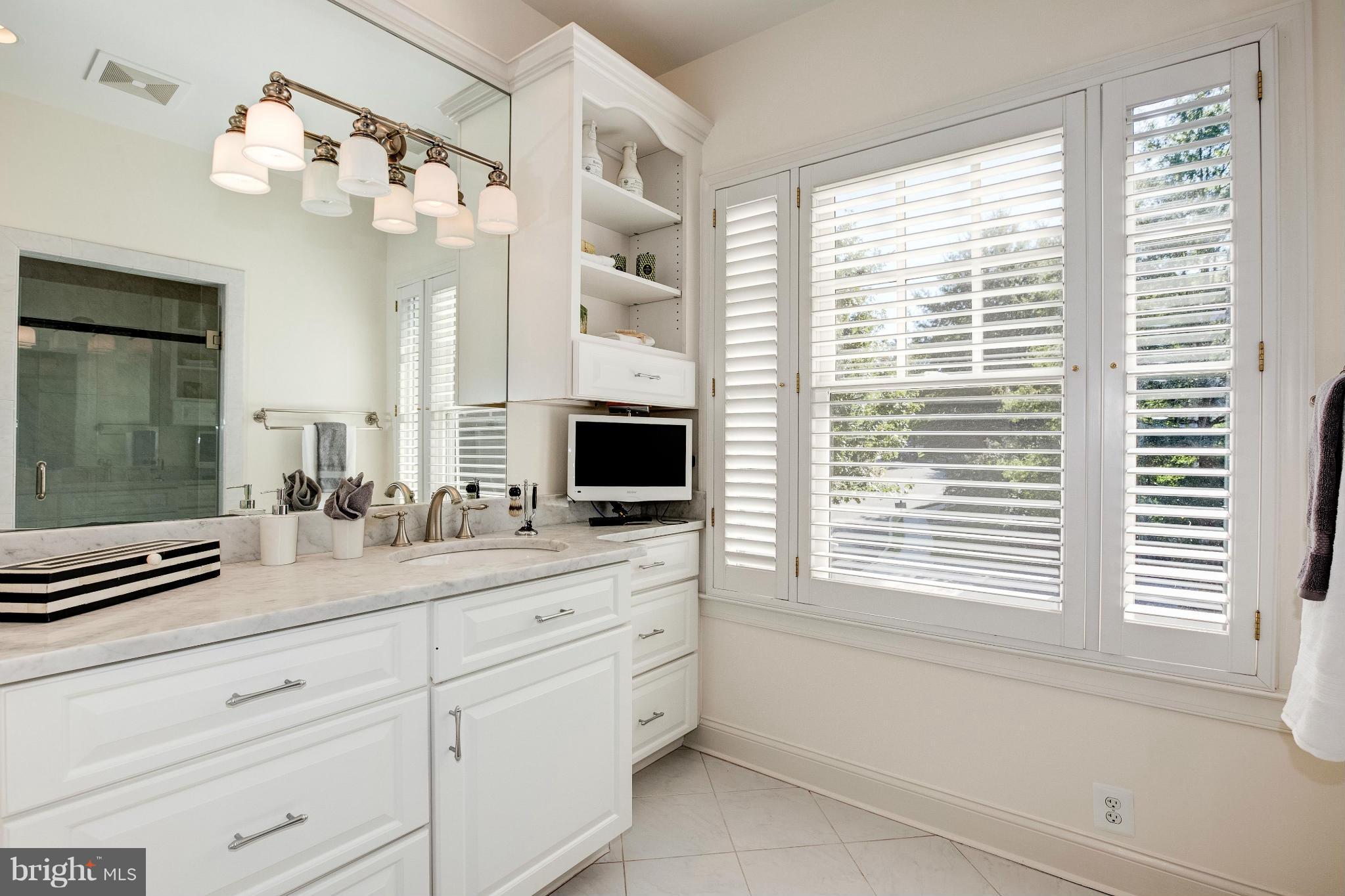 WOODMONT - Residential