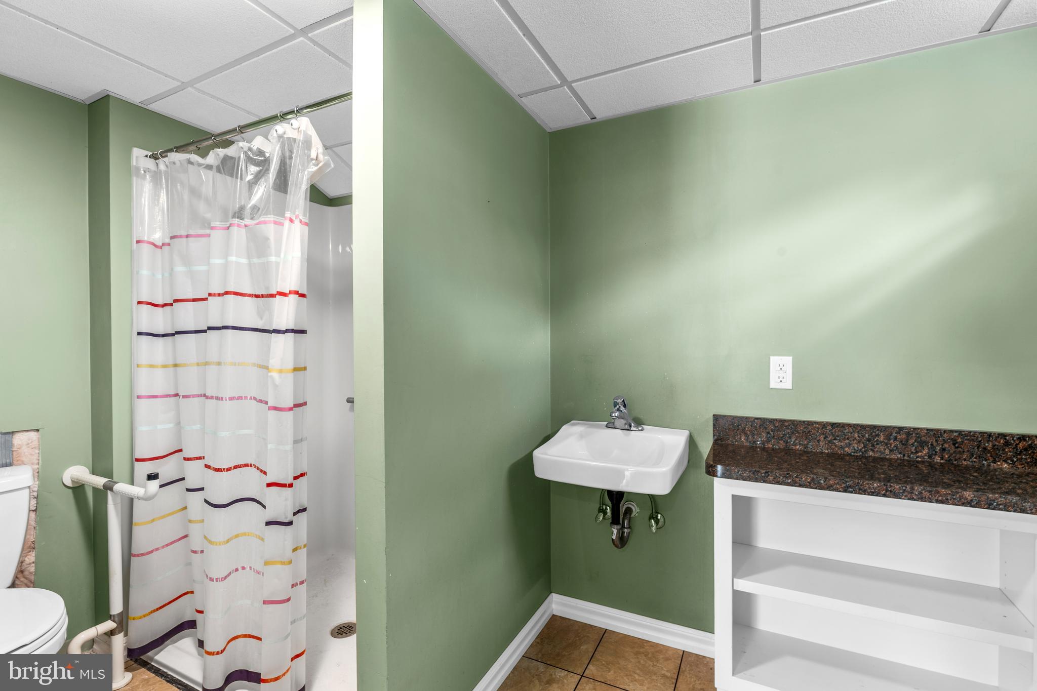 NEW HOLLAND - Residential