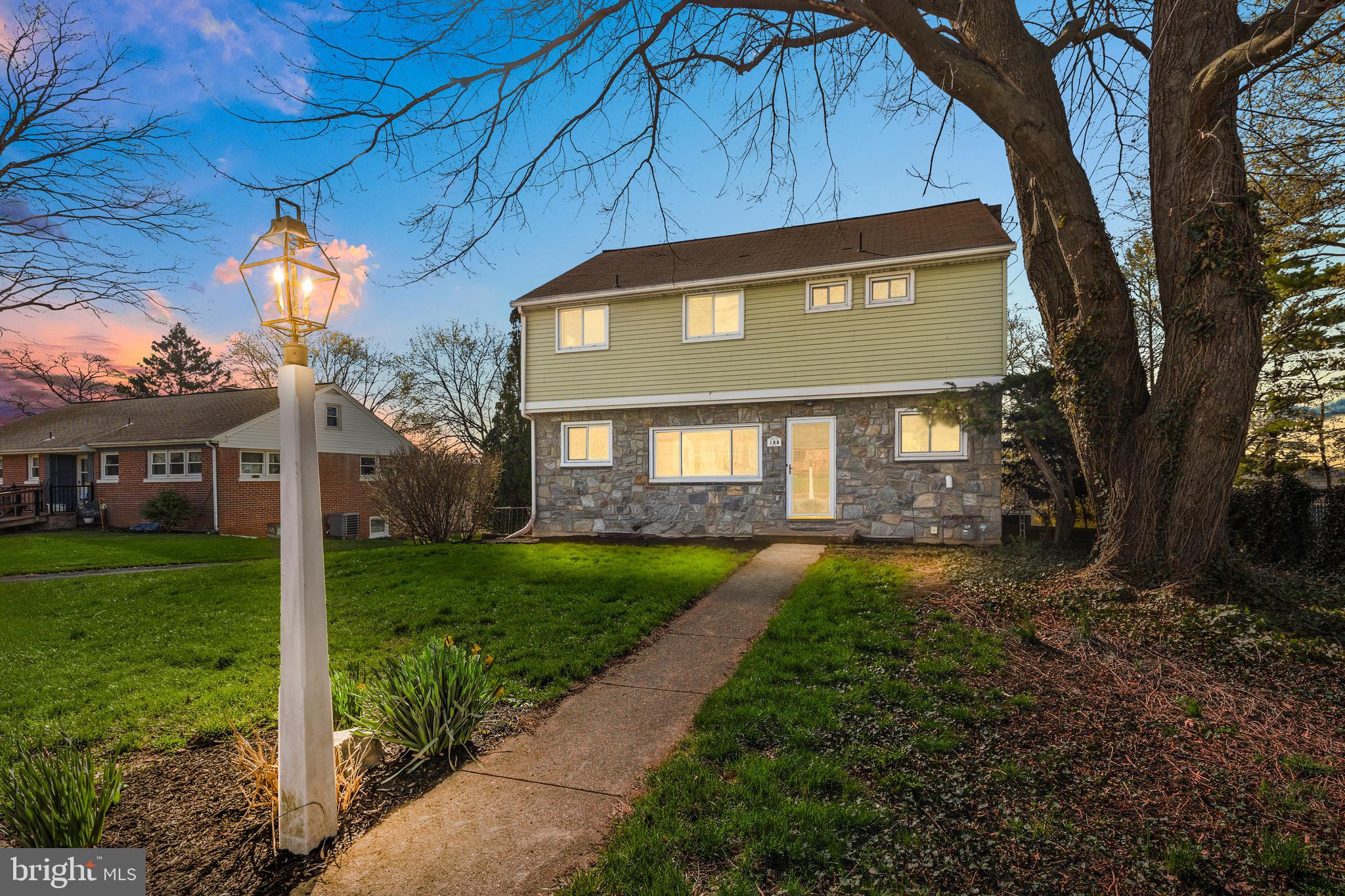 NEW HOLLAND - Residential