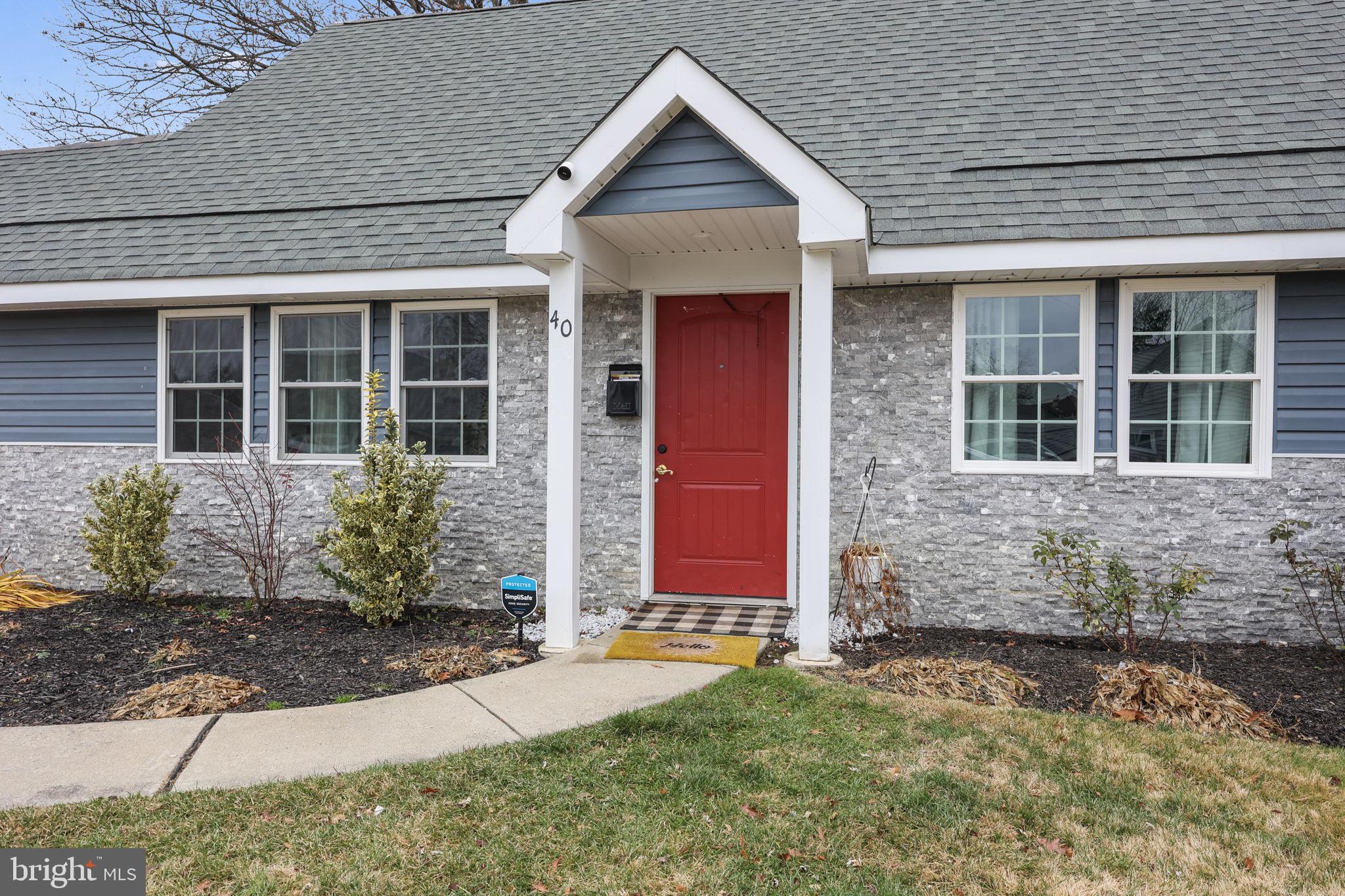 INDIAN CREEK - Residential