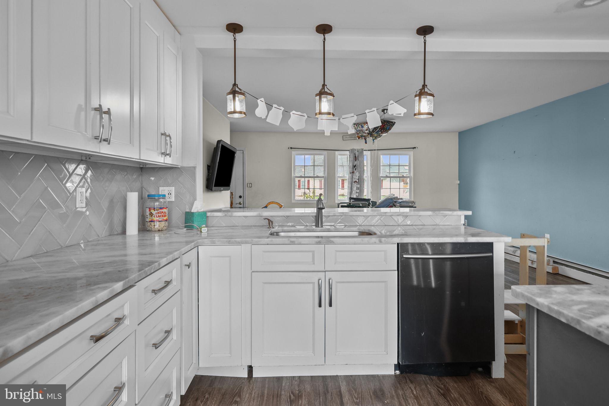 INDIAN CREEK - Residential