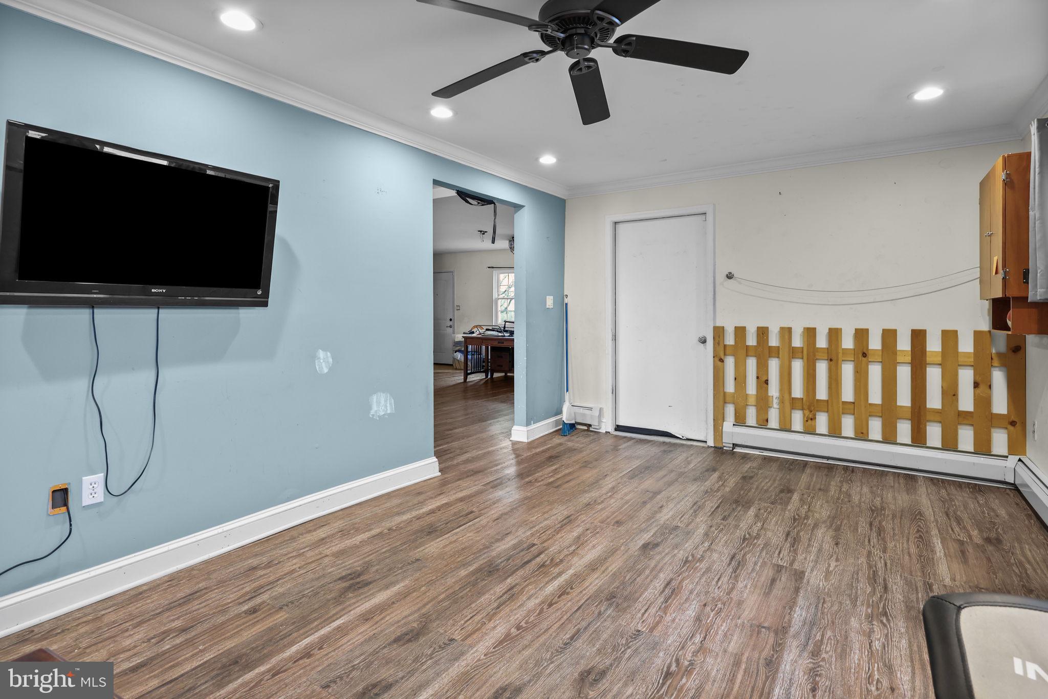 INDIAN CREEK - Residential