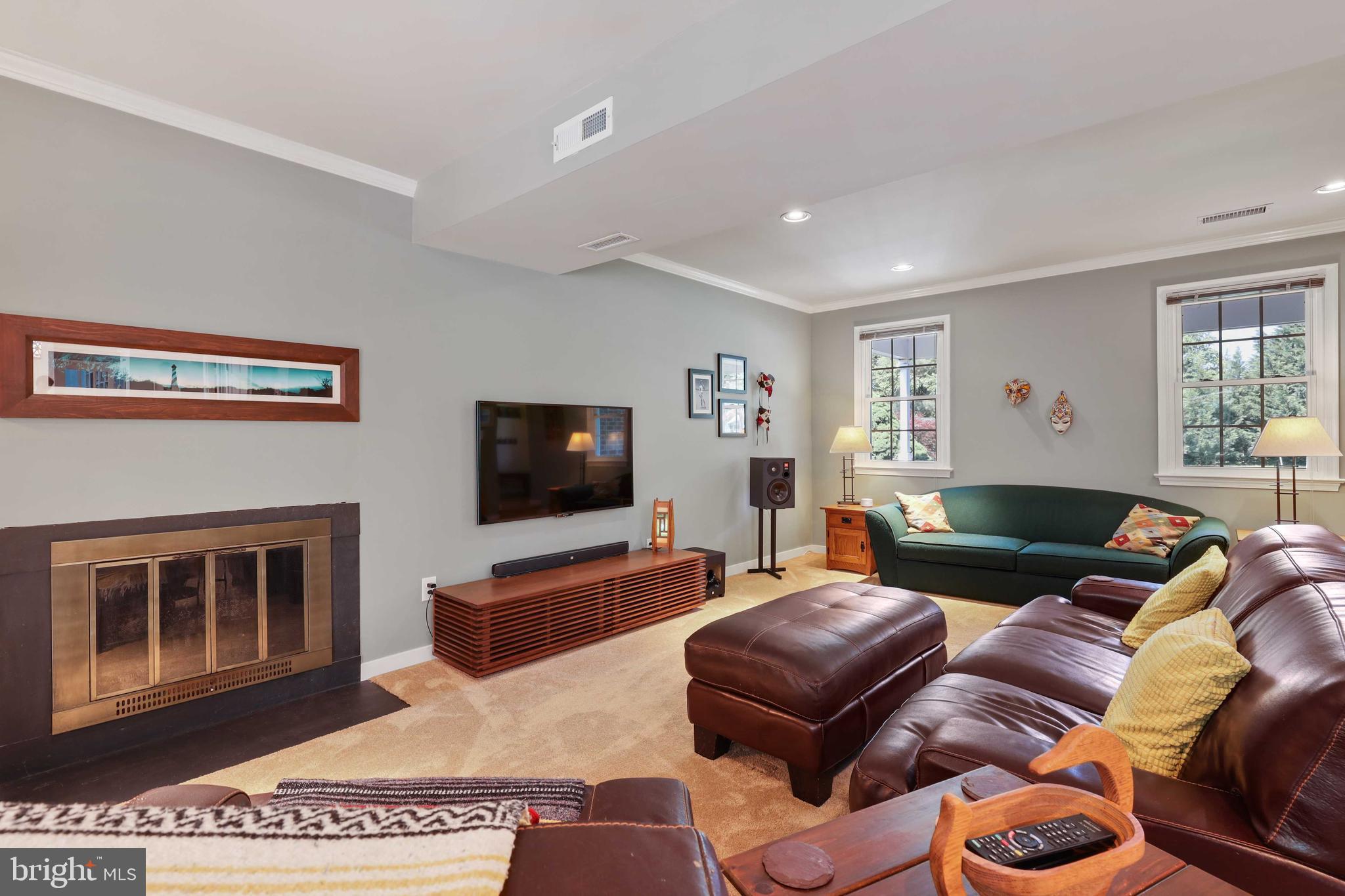 OLNEY SQUARE - Residential