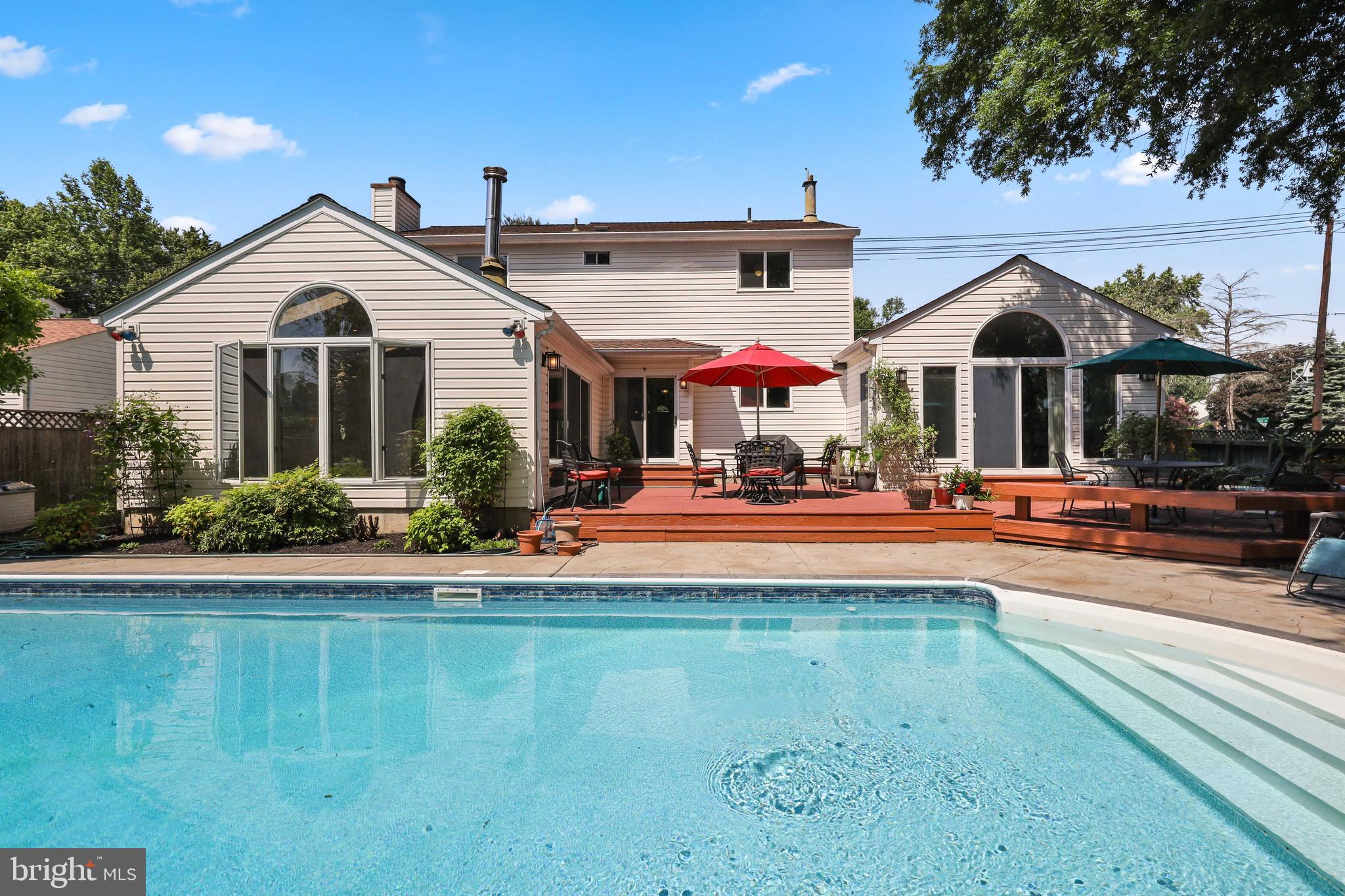 OLNEY SQUARE - Residential