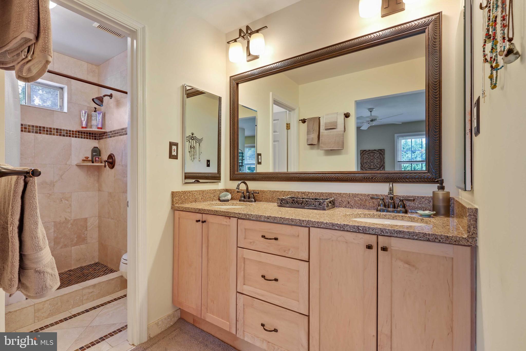 OLNEY SQUARE - Residential