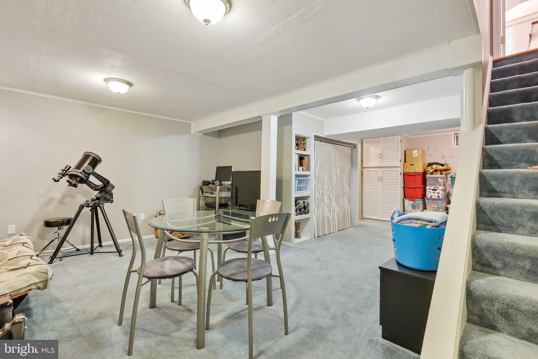 OLNEY SQUARE - Residential