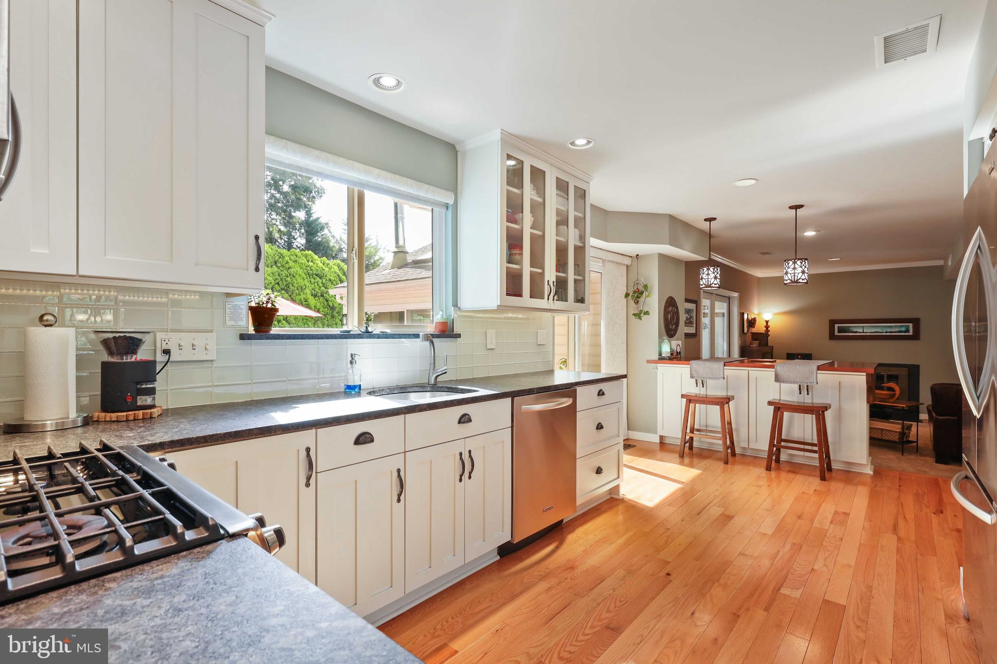 OLNEY SQUARE - Residential