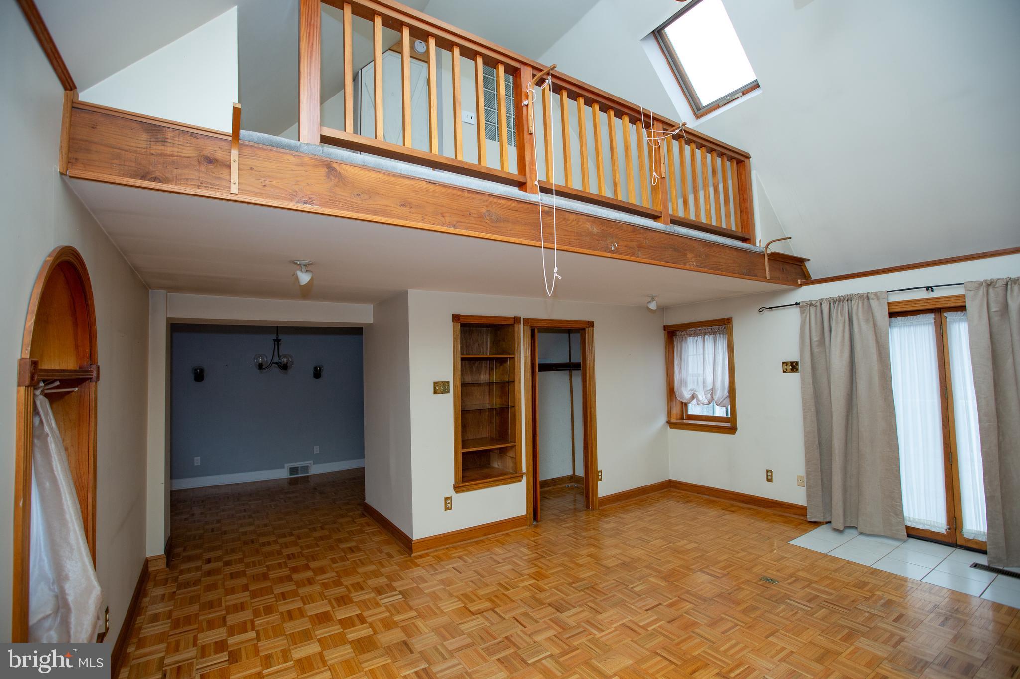 GLENSIDE - Residential