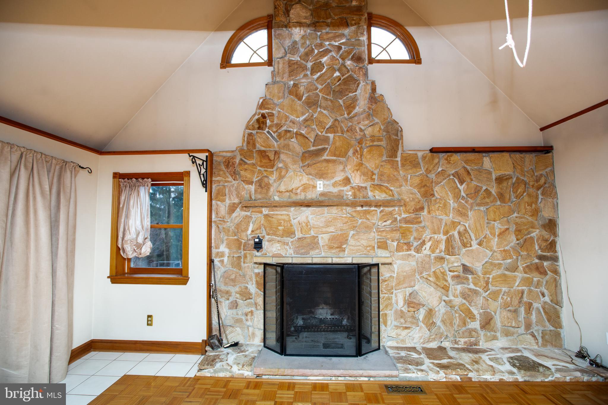 GLENSIDE - Residential