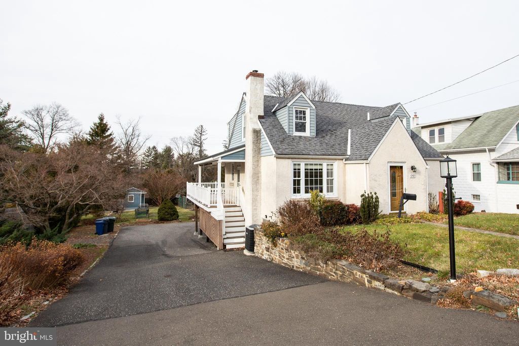 Photo of GLENSIDE, PA 19038 (MLS # PAMC2163384)