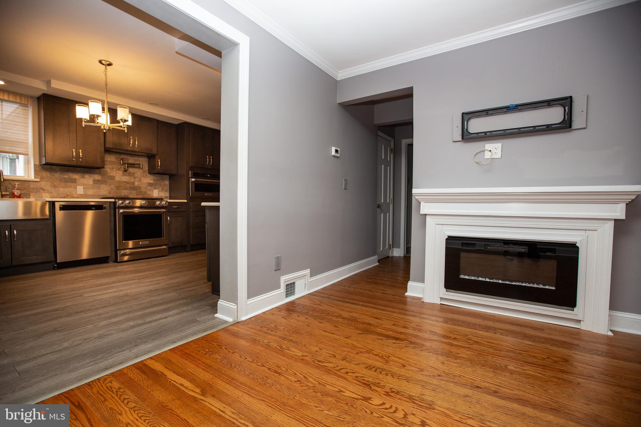 GLENSIDE - Residential