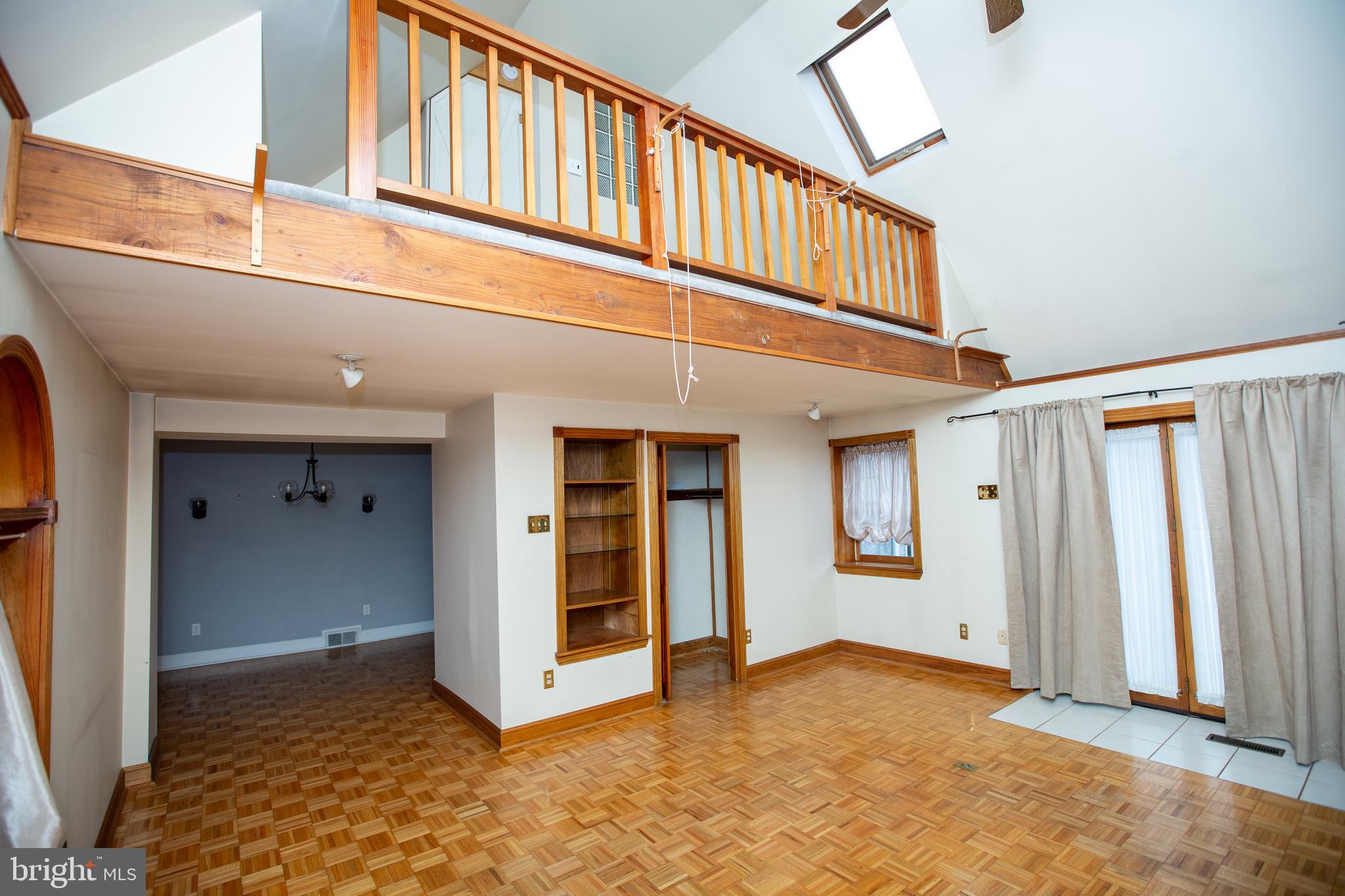 GLENSIDE - Residential