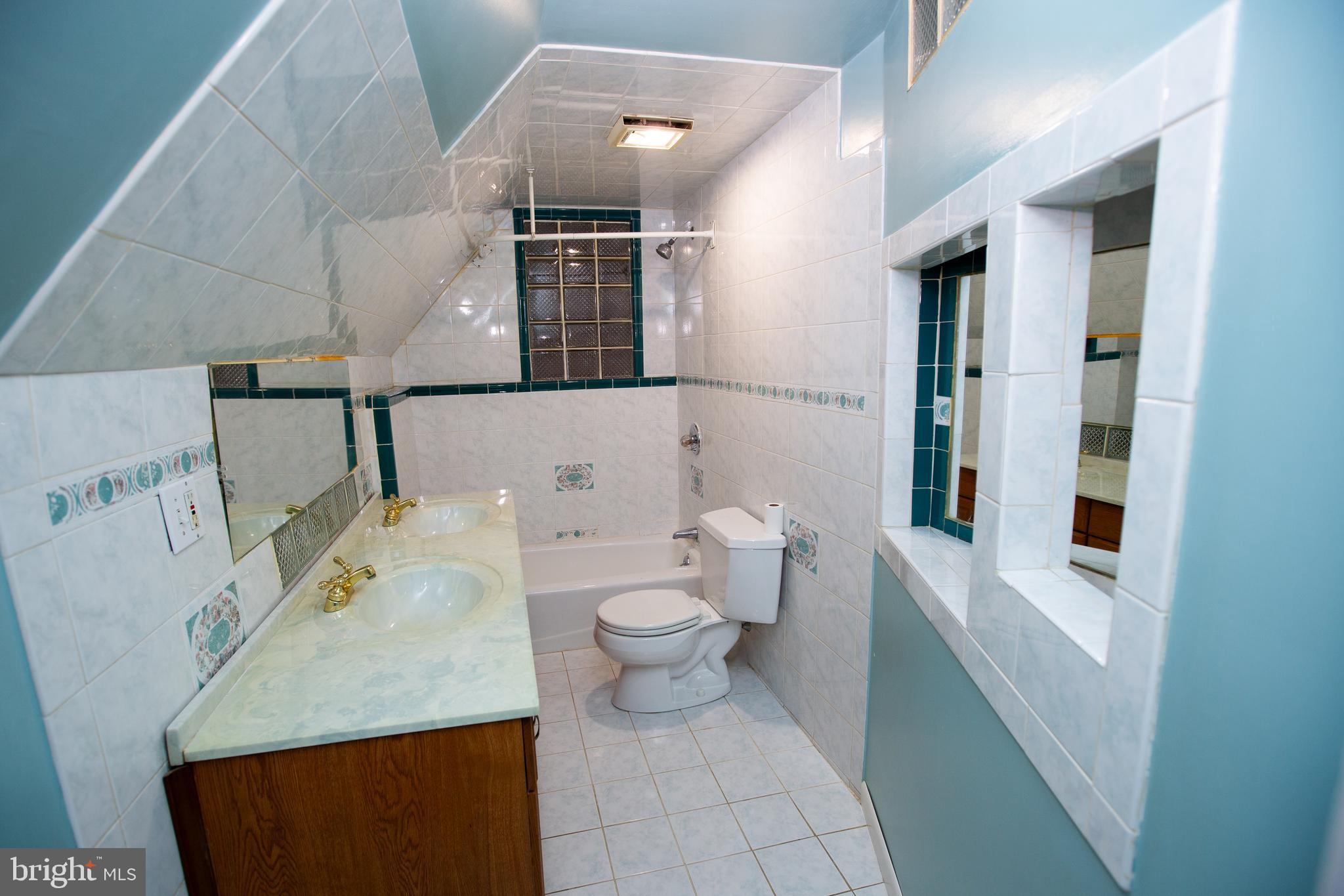 GLENSIDE - Residential