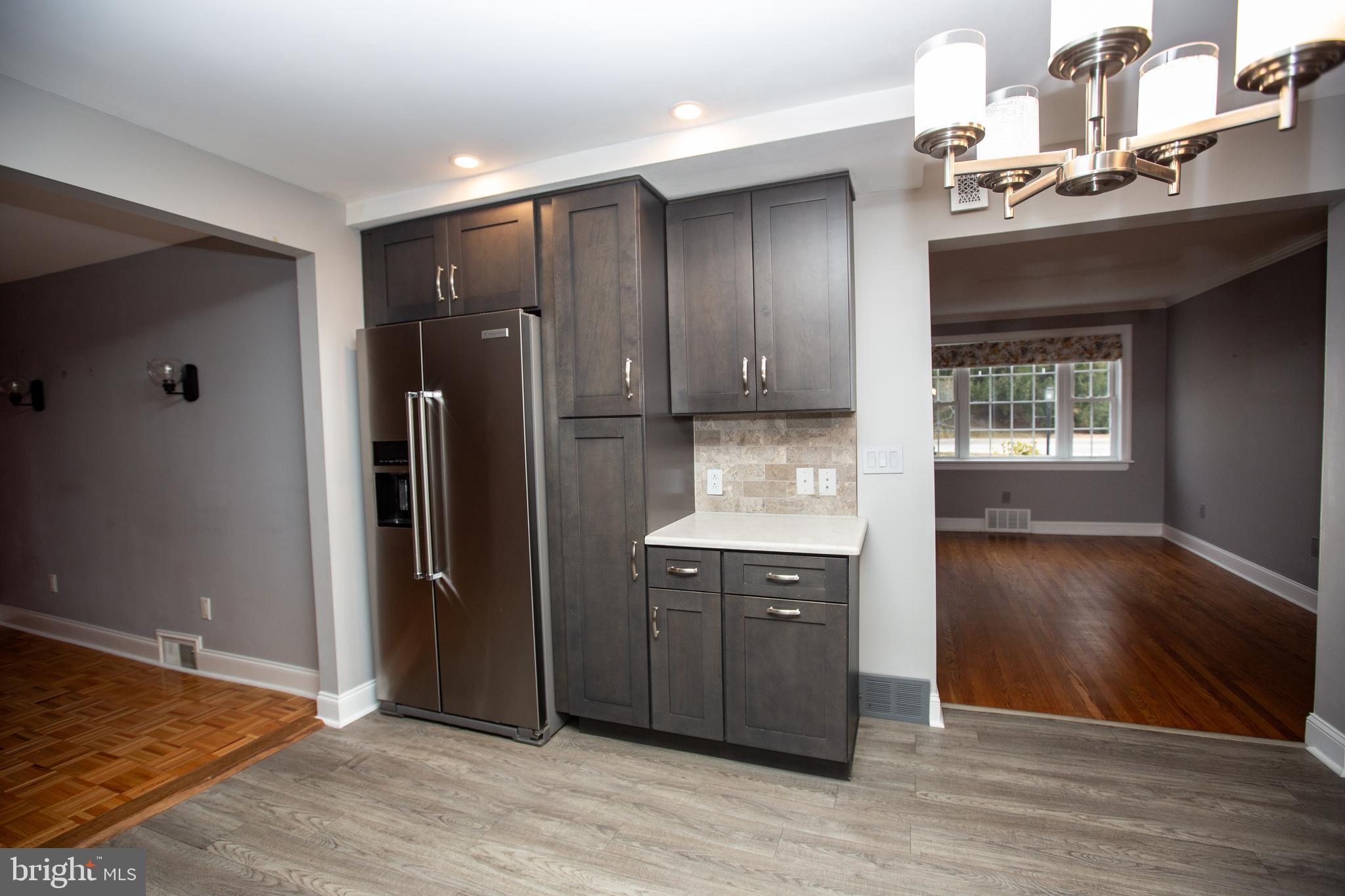 GLENSIDE - Residential