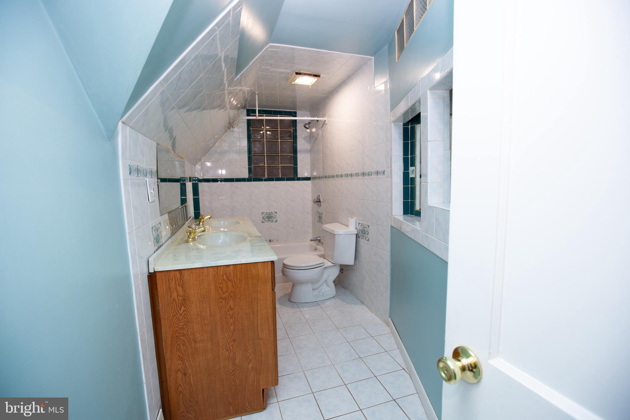 GLENSIDE - Residential