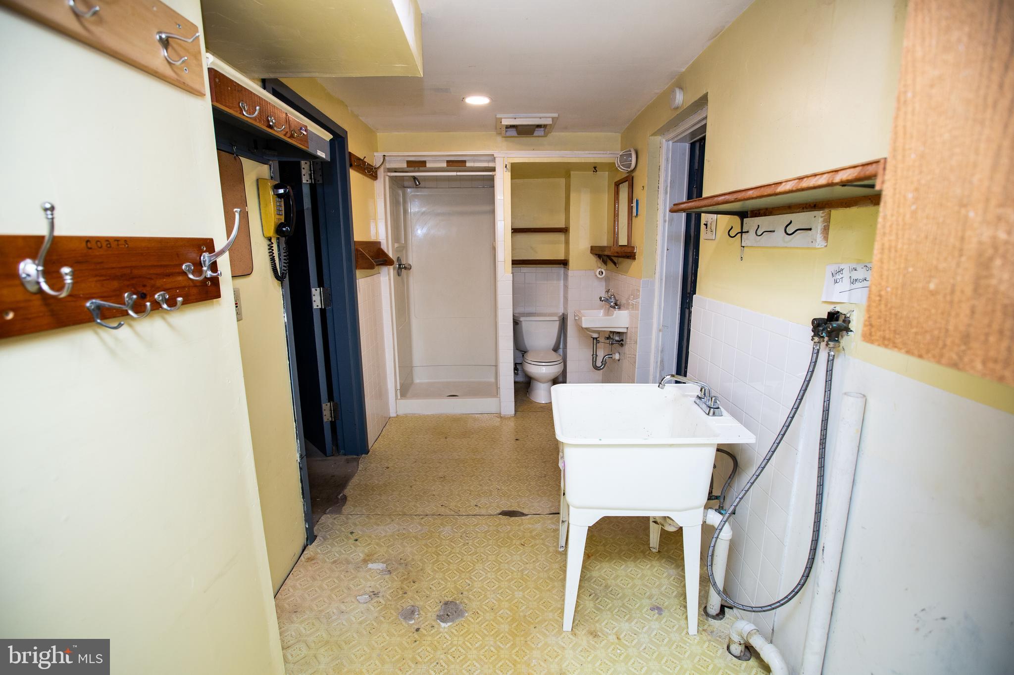 GLENSIDE - Residential