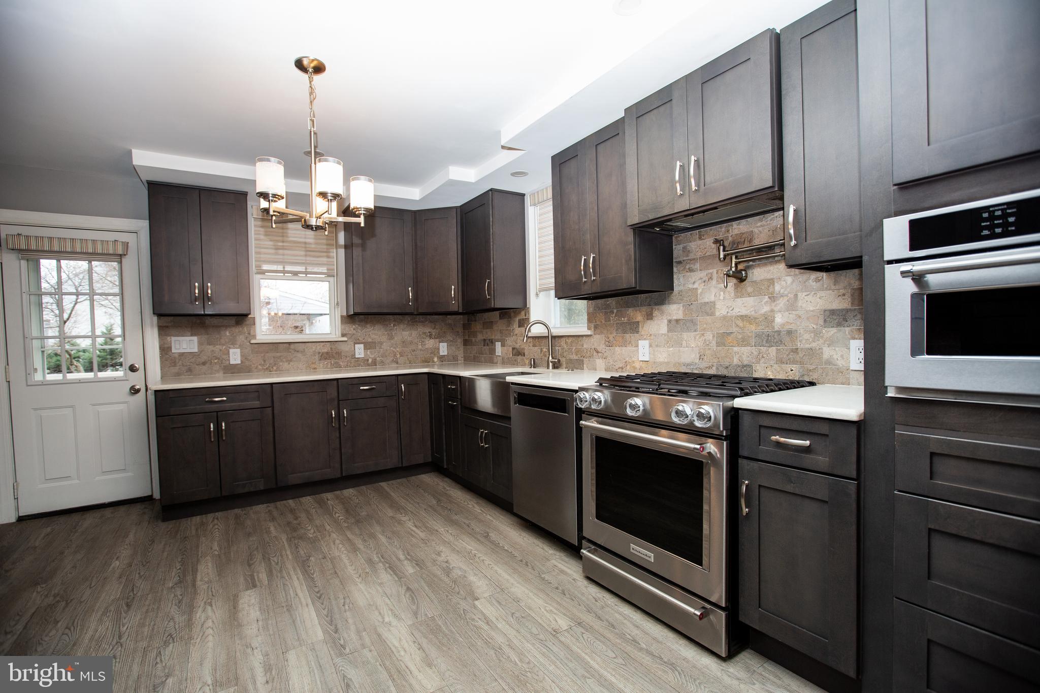 GLENSIDE - Residential