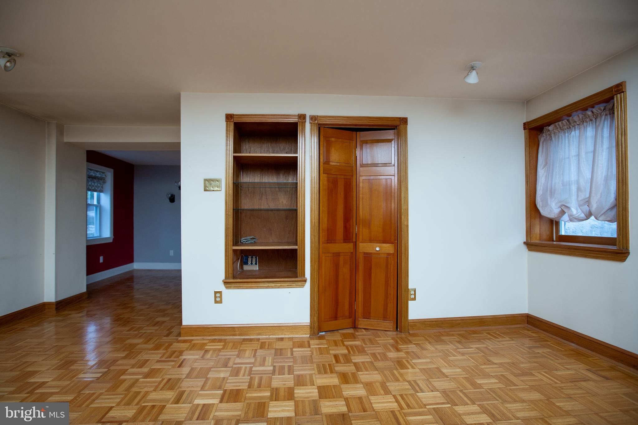 GLENSIDE - Residential