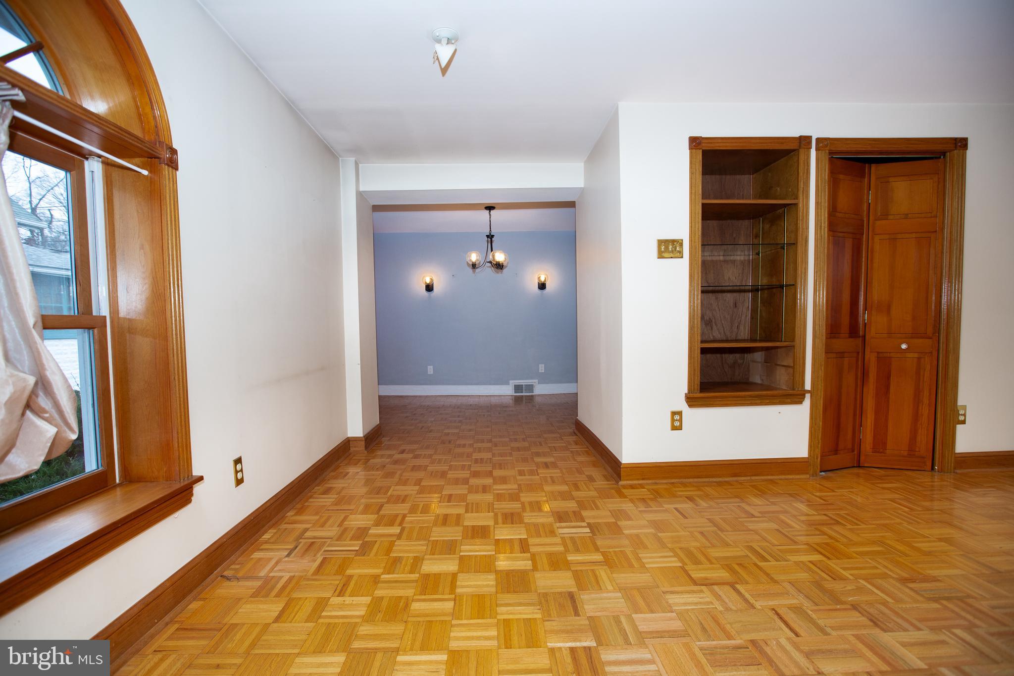 GLENSIDE - Residential