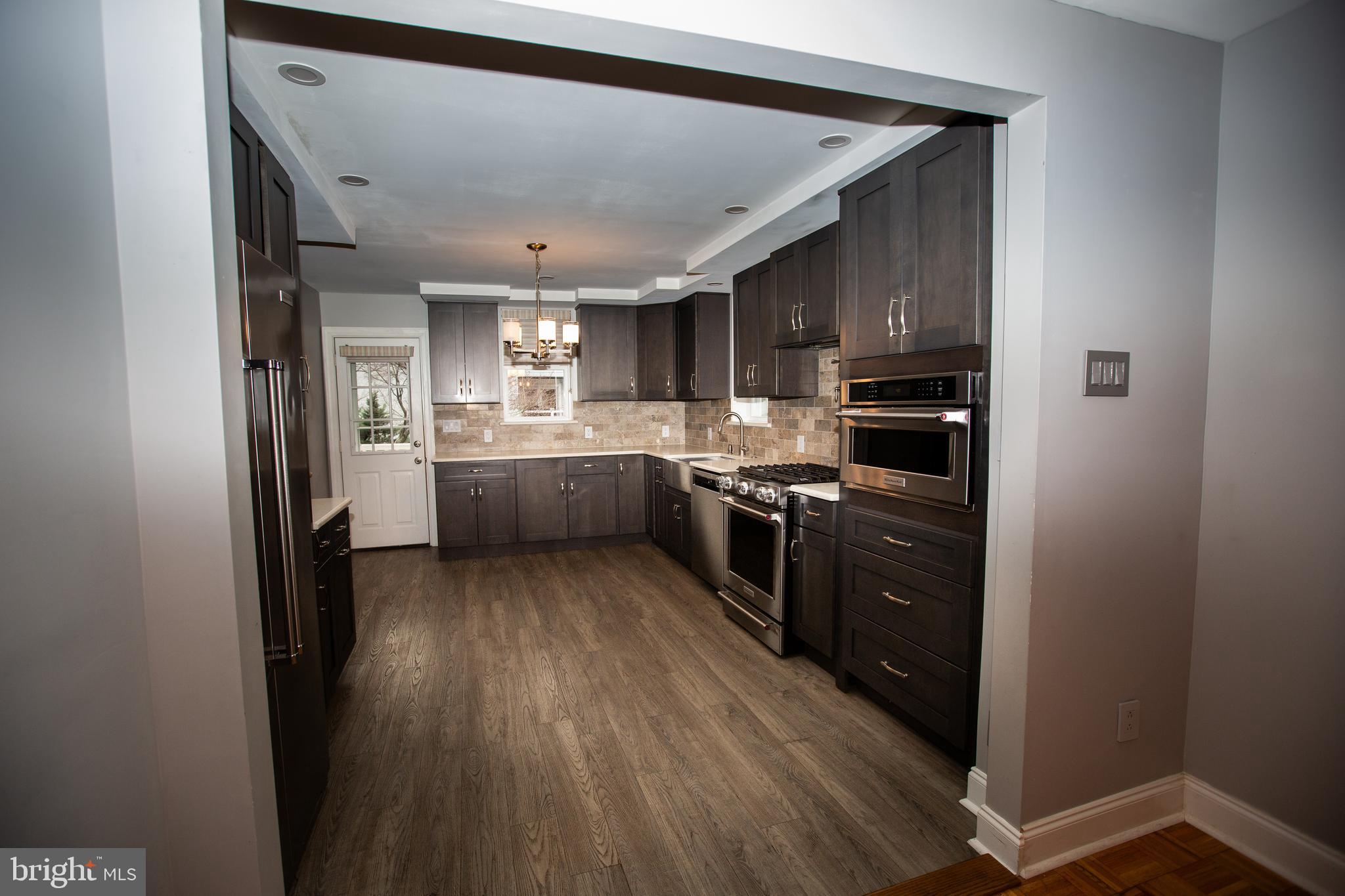 GLENSIDE - Residential