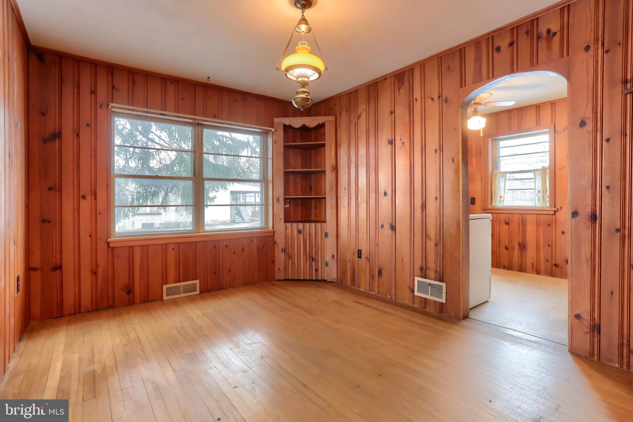 OAKWOOD PARK - Residential