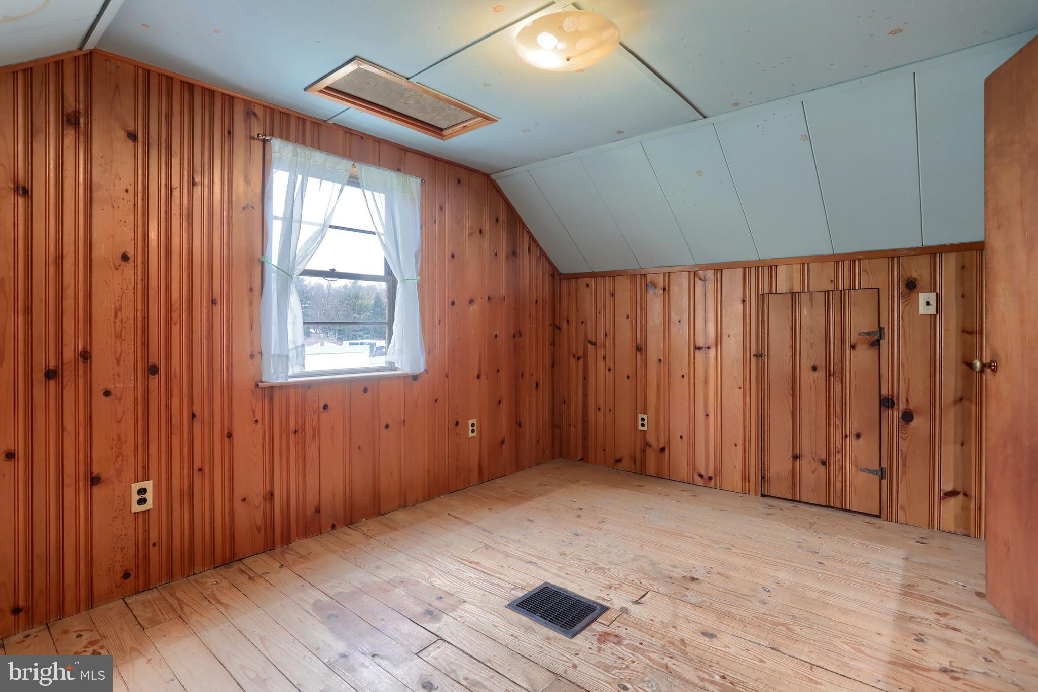 OAKWOOD PARK - Residential