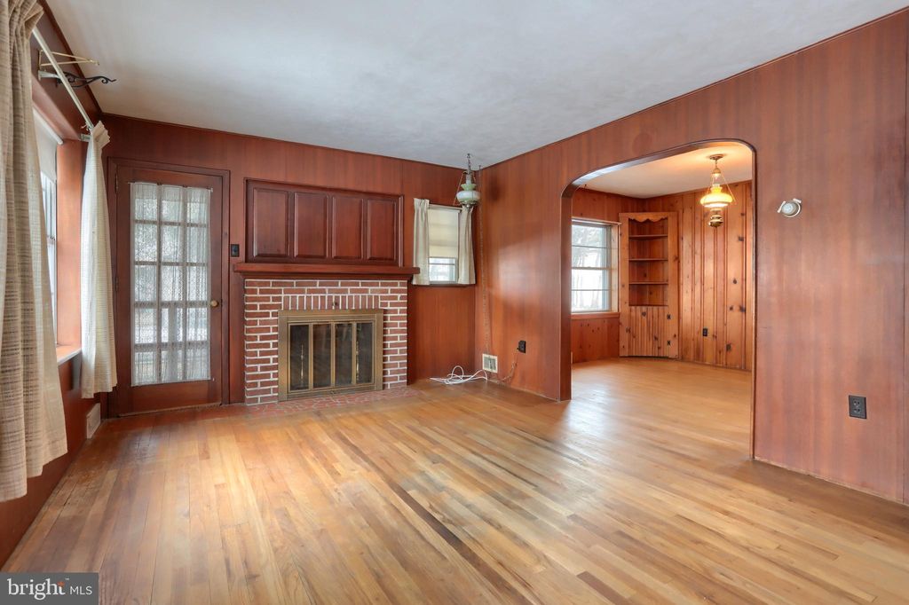 Photo of 54 Oak Avenue, CAMP HILL, PA 17011 (MLS # PACB2049004)