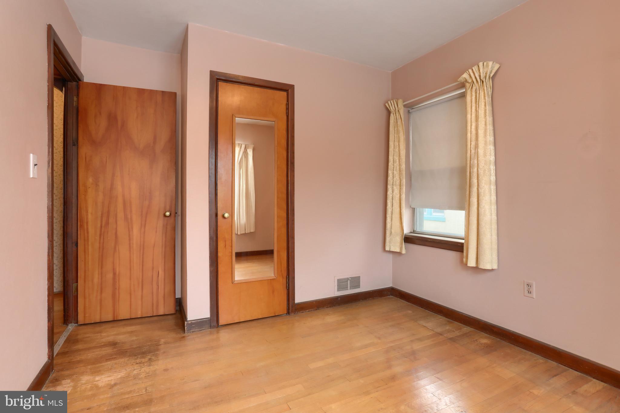 OAKWOOD PARK - Residential