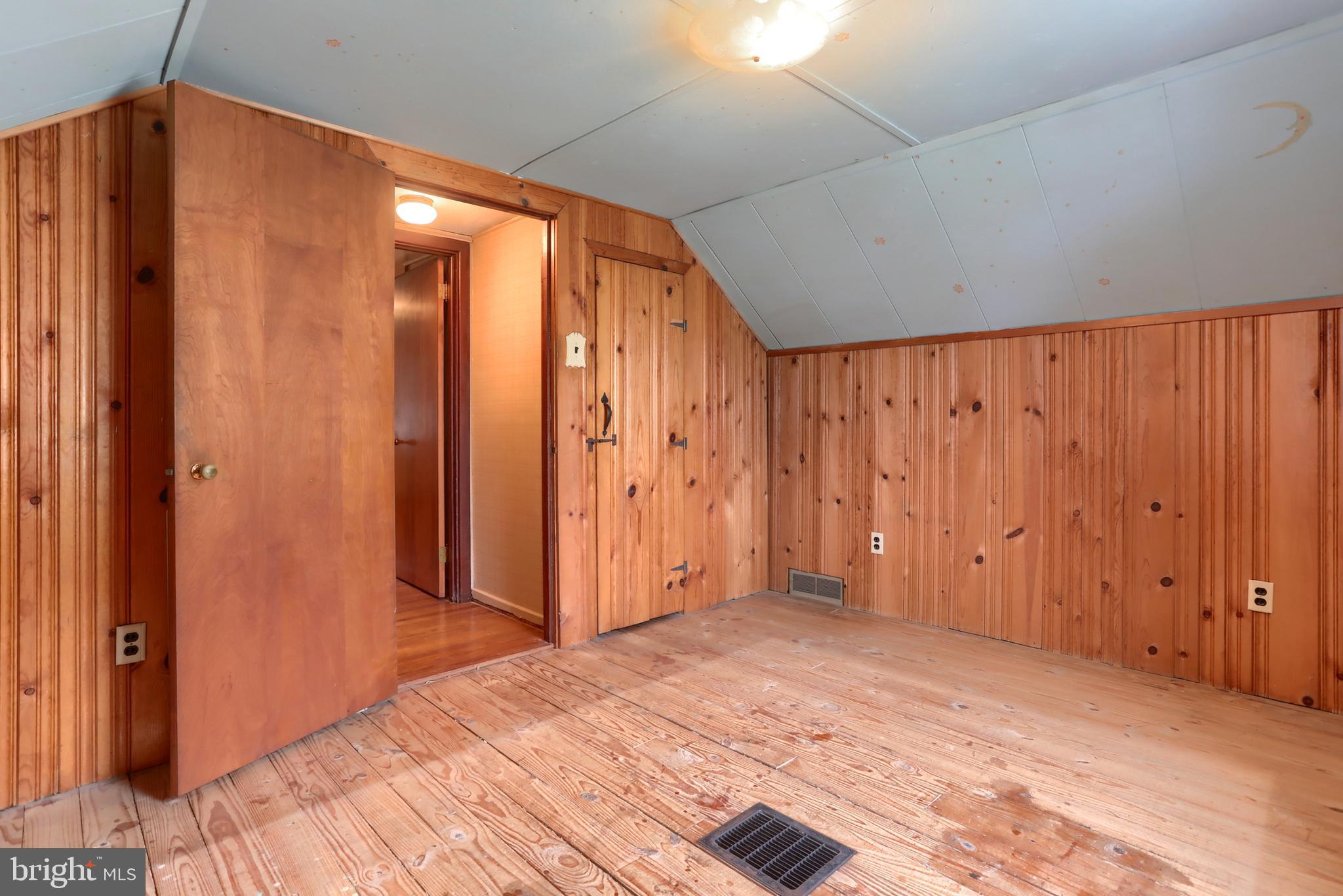 OAKWOOD PARK - Residential