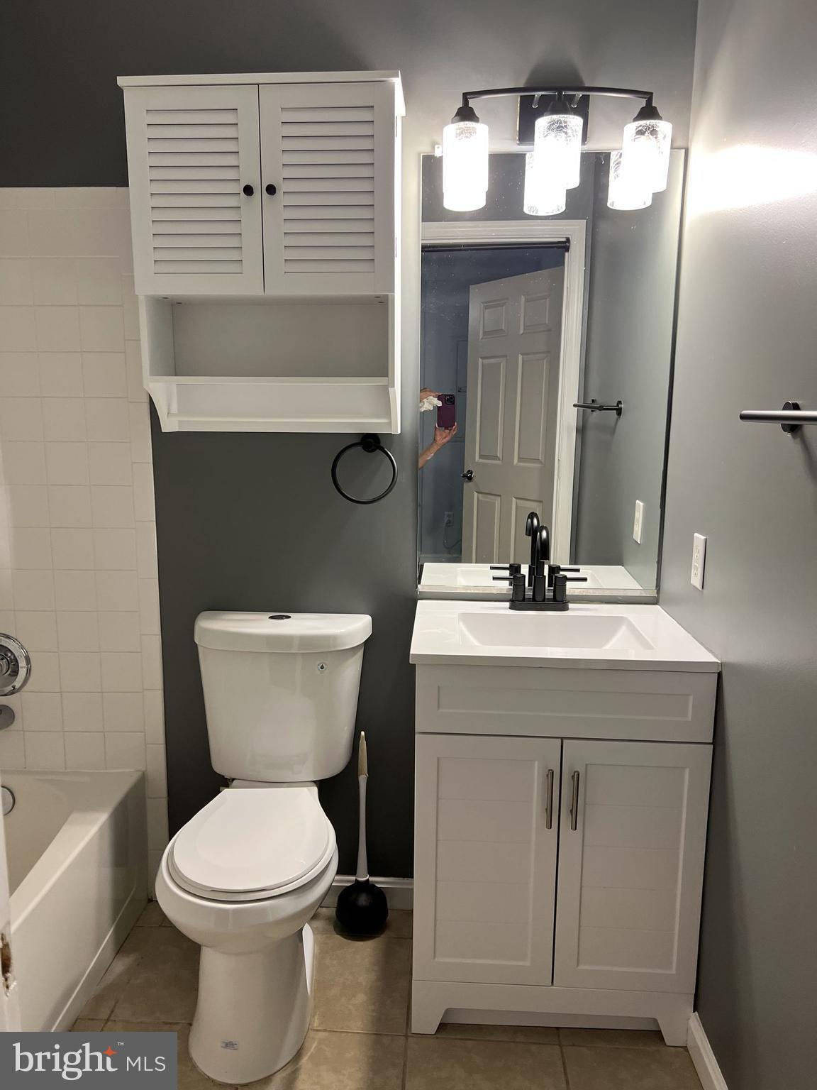 BARR HILL AT INVERNESS - Residential